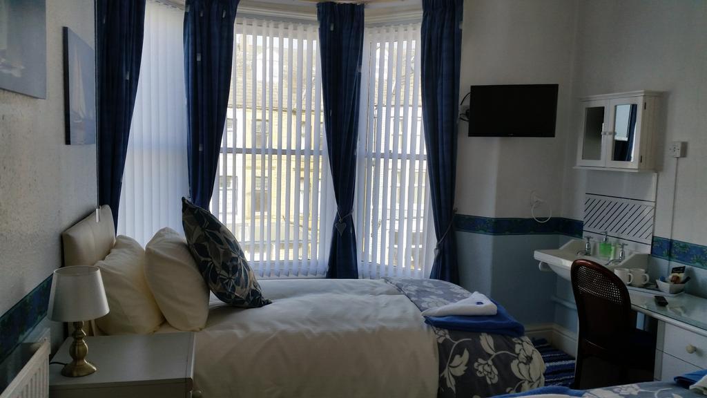 The Trevelyan Morecambe Quarto foto
