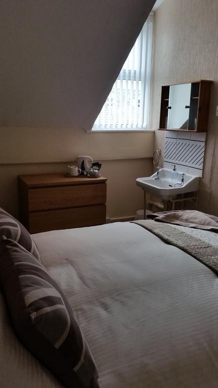 The Trevelyan Morecambe Quarto foto